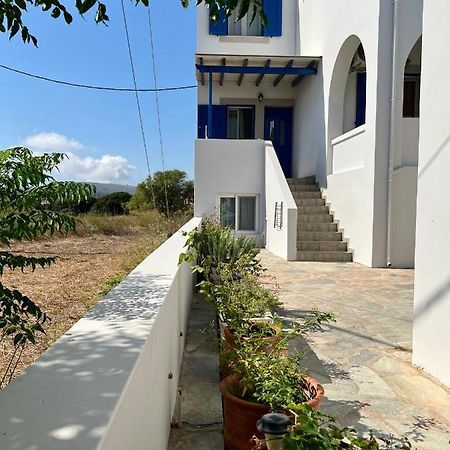 Athina Rooms Karvounades Екстер'єр фото